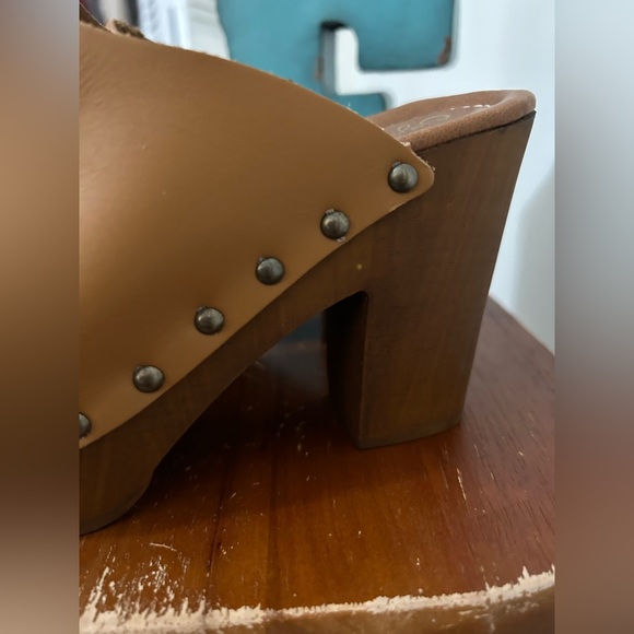 Anthropologie Seychelles Go All Out Clogs - Picture 11 of 14